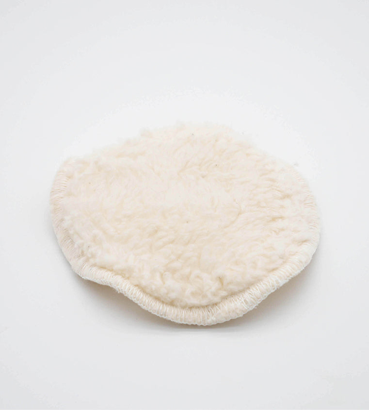Thick and absorbent 600 GSM organic sherpa pad. Spa-like cleansing for heavy makeup. Handmade, dye-free, and skin-friendly.
